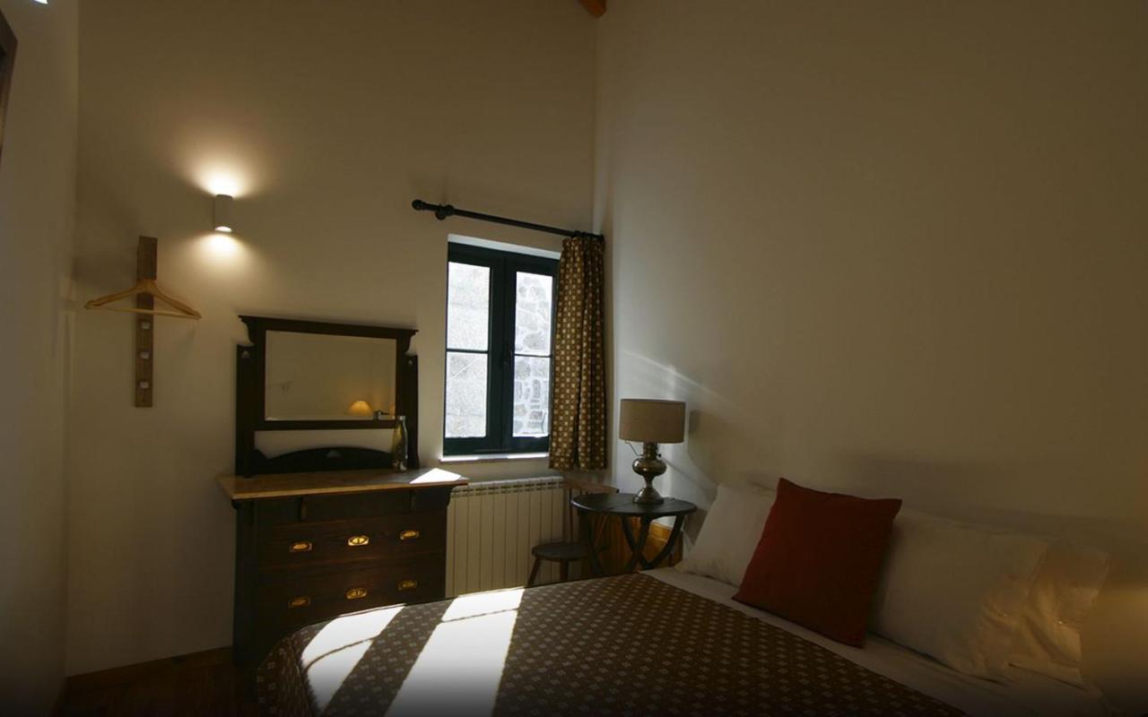 Charming Apt In Historic Building In Serra Da Estrela National Park Vinho  Buitenkant foto